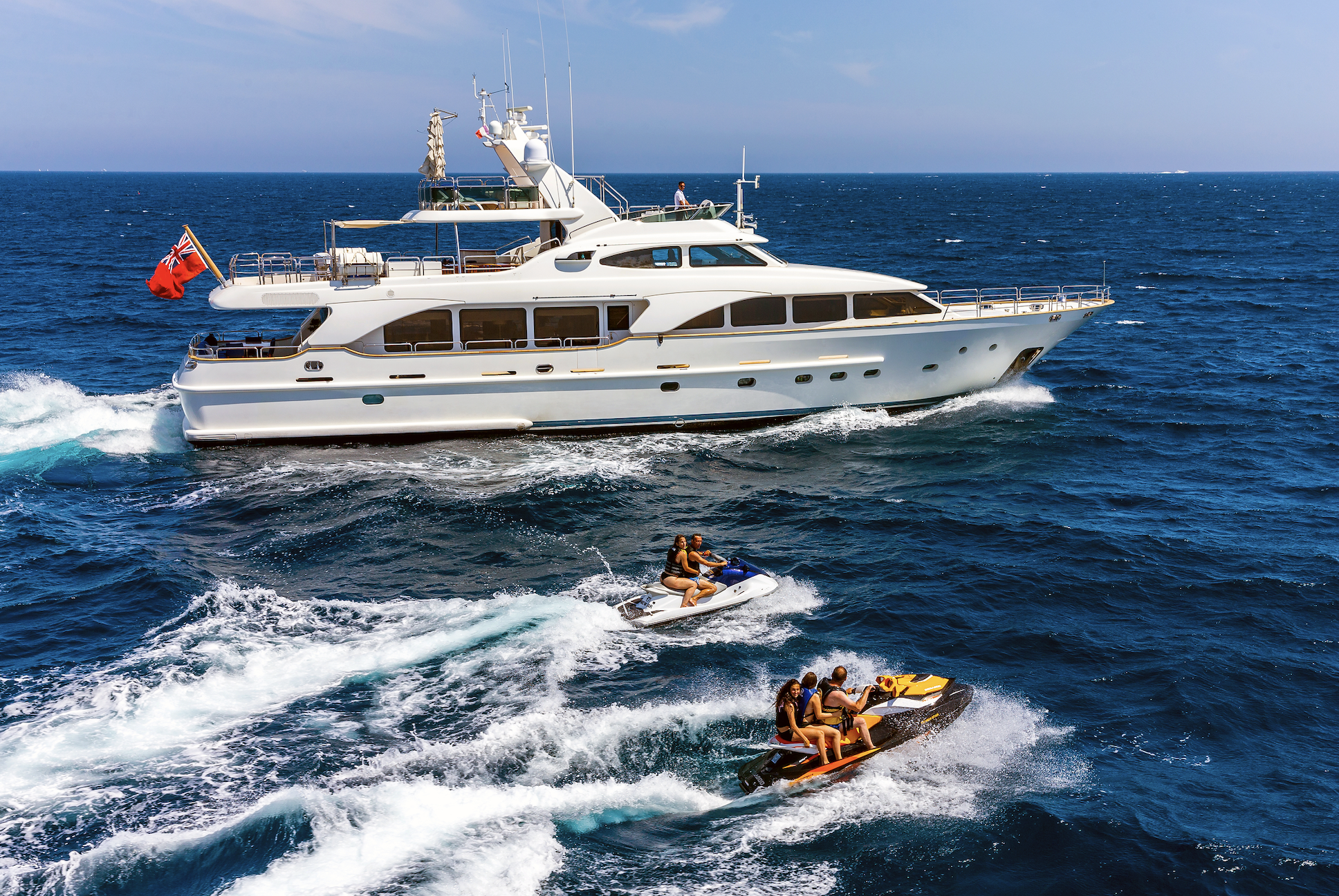 Benetti 100 Tradition for charter