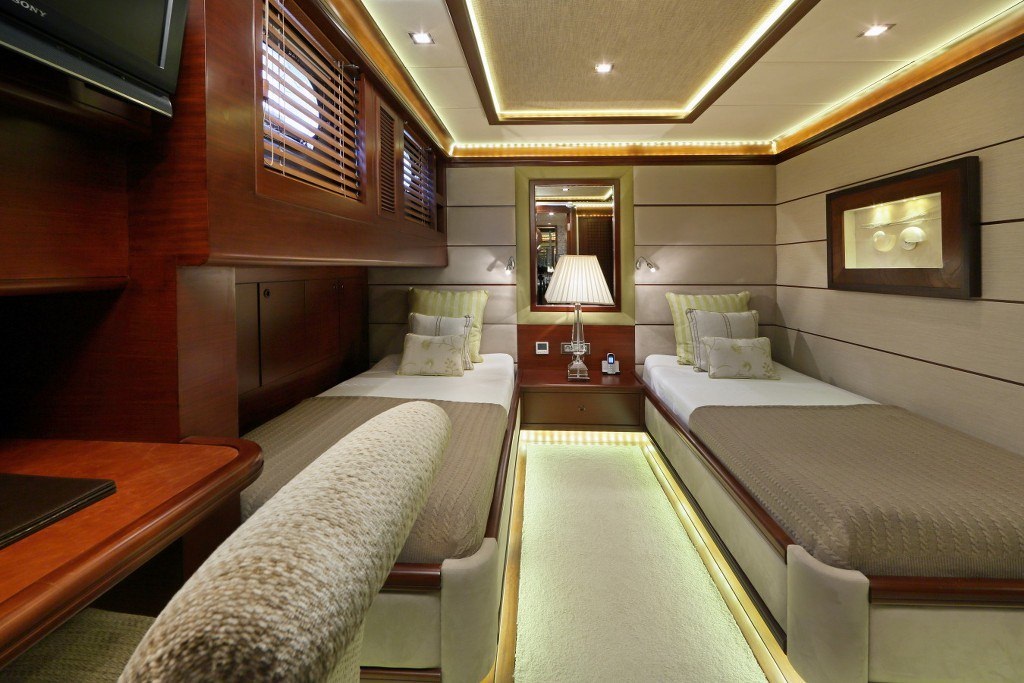 DAIMA yacht for charter - twin cabin 2