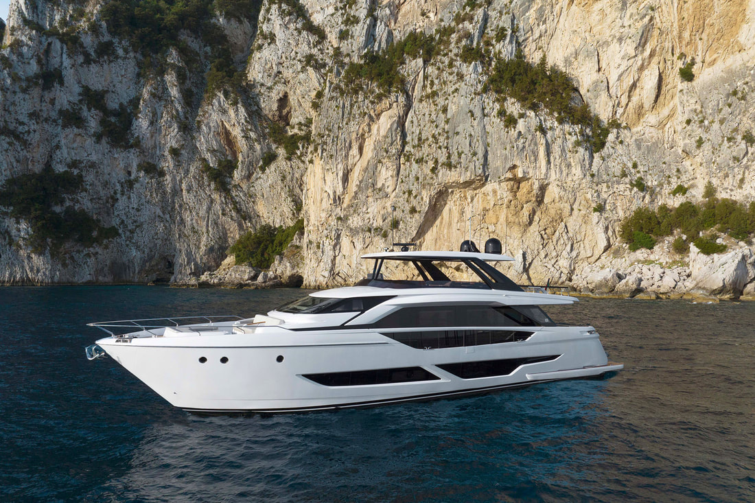 Ferretti 860 - at anchor