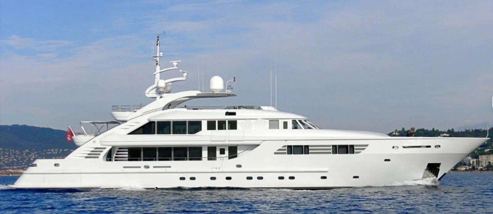 Penelope yacht for charter - cruising