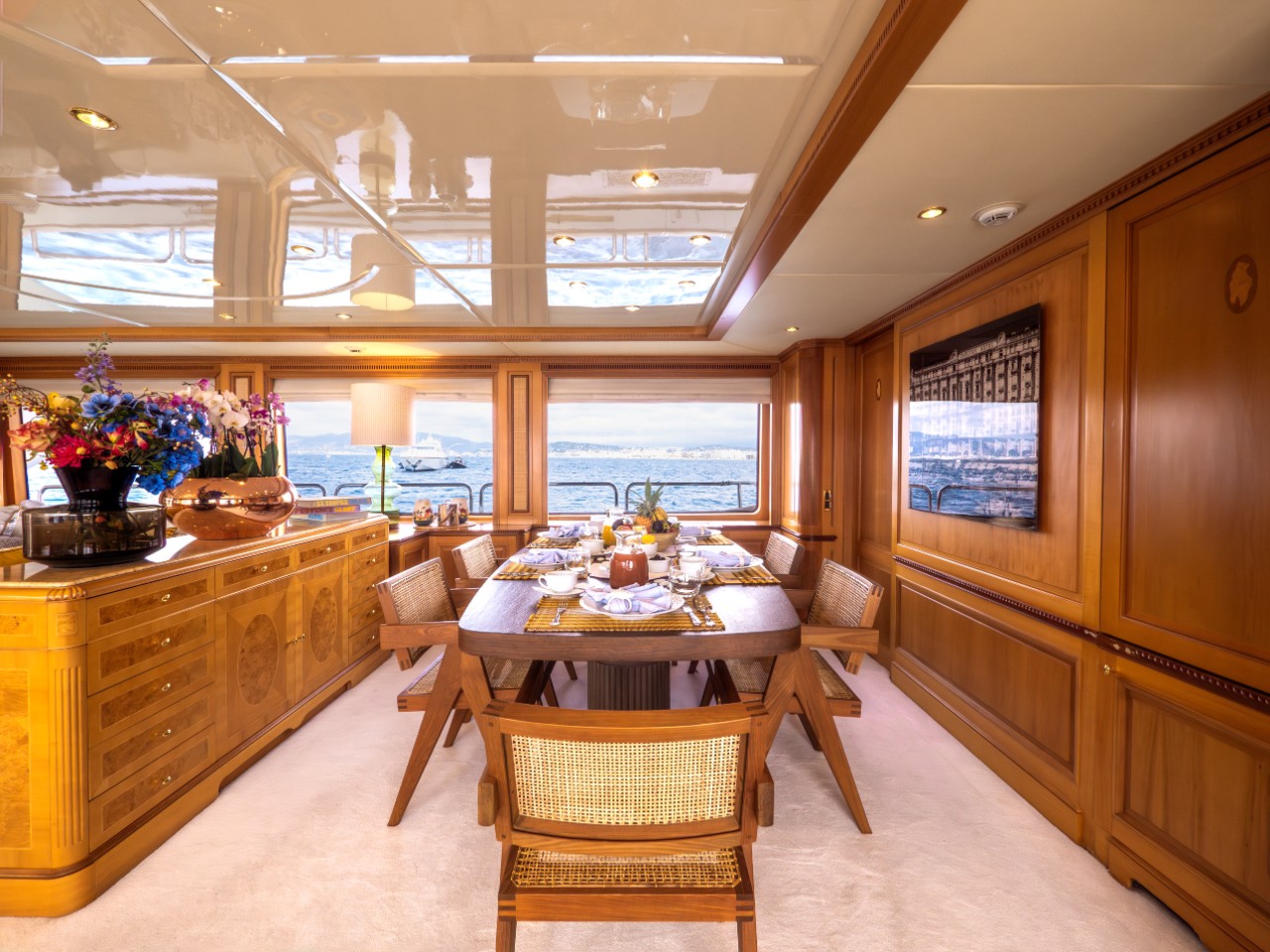 New Star - Benetti Tradition 100 - dining table